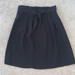 High waisted black skirt with pockets
